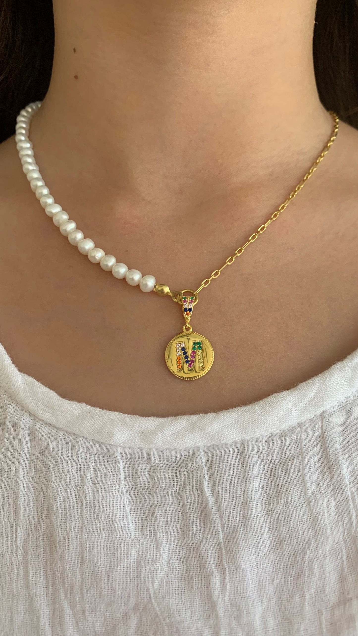 Dainty Pearl Name Necklace, Half Pearl Half Gold Chain, Custom Initial Trendy Pearl necklace, Letter Choker, Natural Freshwater Pearls,
