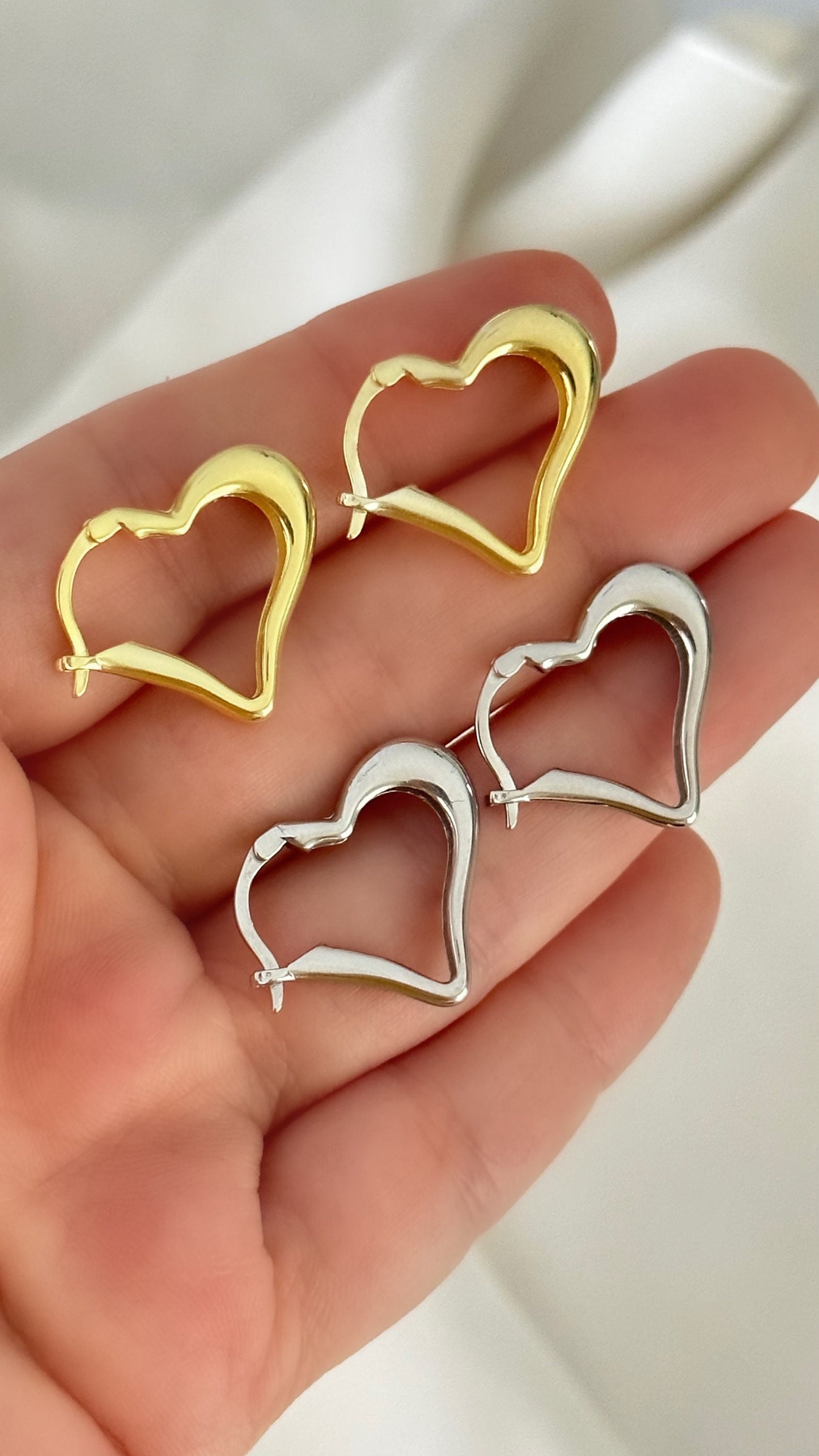 Heart Hoop Earrings, Heart Shaped Earrings, Gold Heart Hoops, Minimal Hoop Earrings, Unique Huggie Hoop Earring, Heart Jewelry Gift For Her