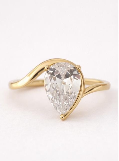 Teardrop cut diamond  cubic zirconia t ring