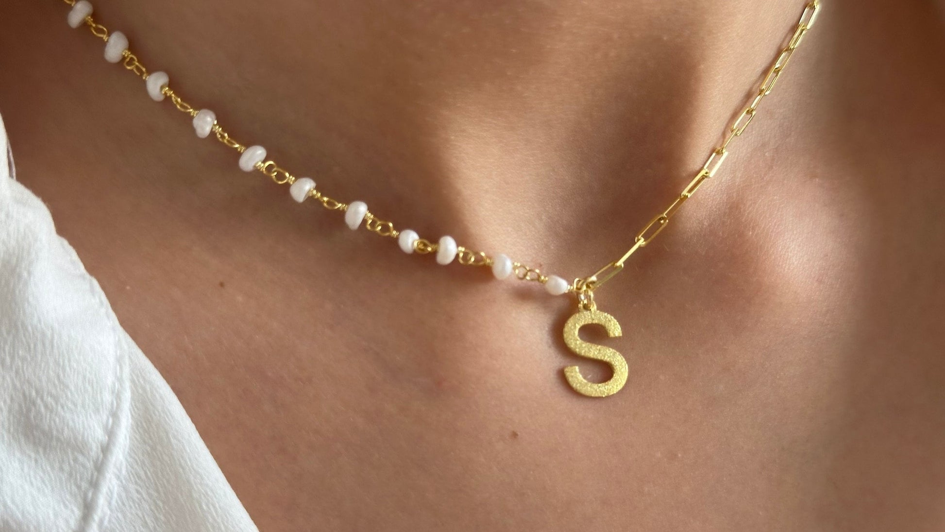 Minimalist pearl strand necklace half pearl half link chain
