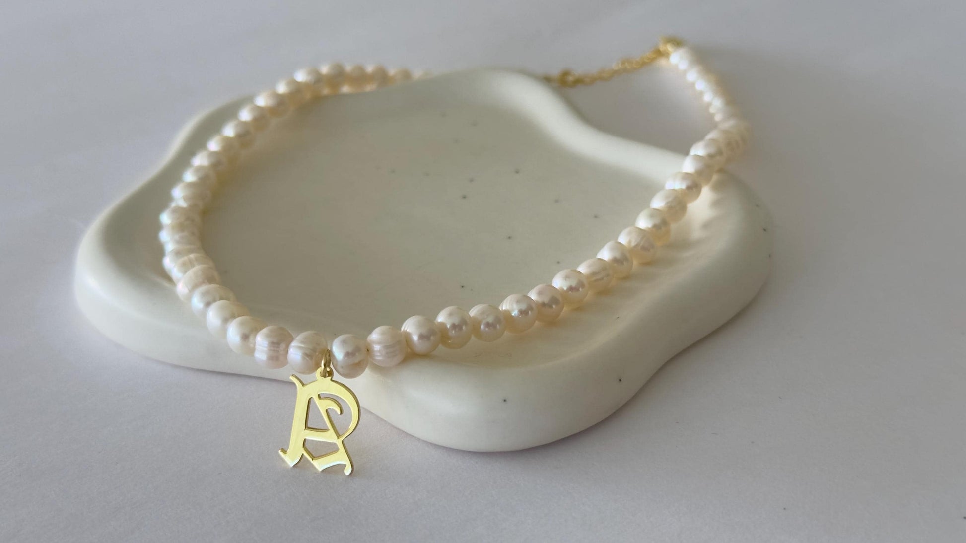 Custom letter pearl necklace gift for women and men