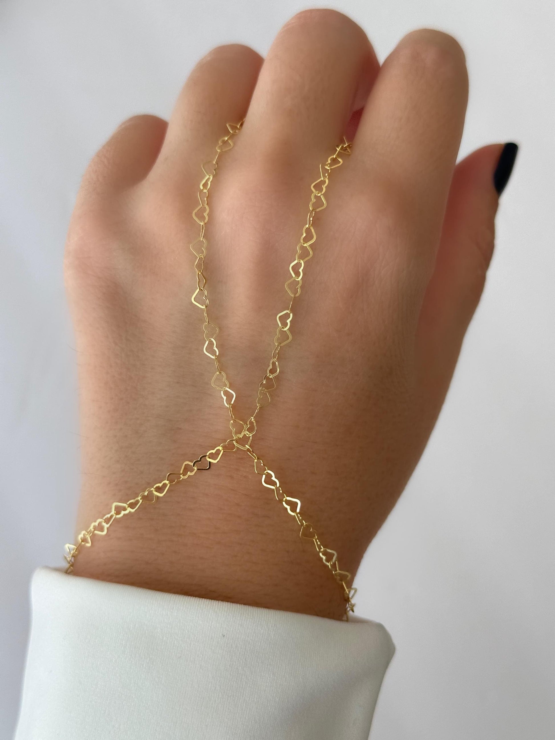 Minimalist Hand Chain Jewelry ‚Äì Dainty heart link design hand bracelet, adjustable for women.