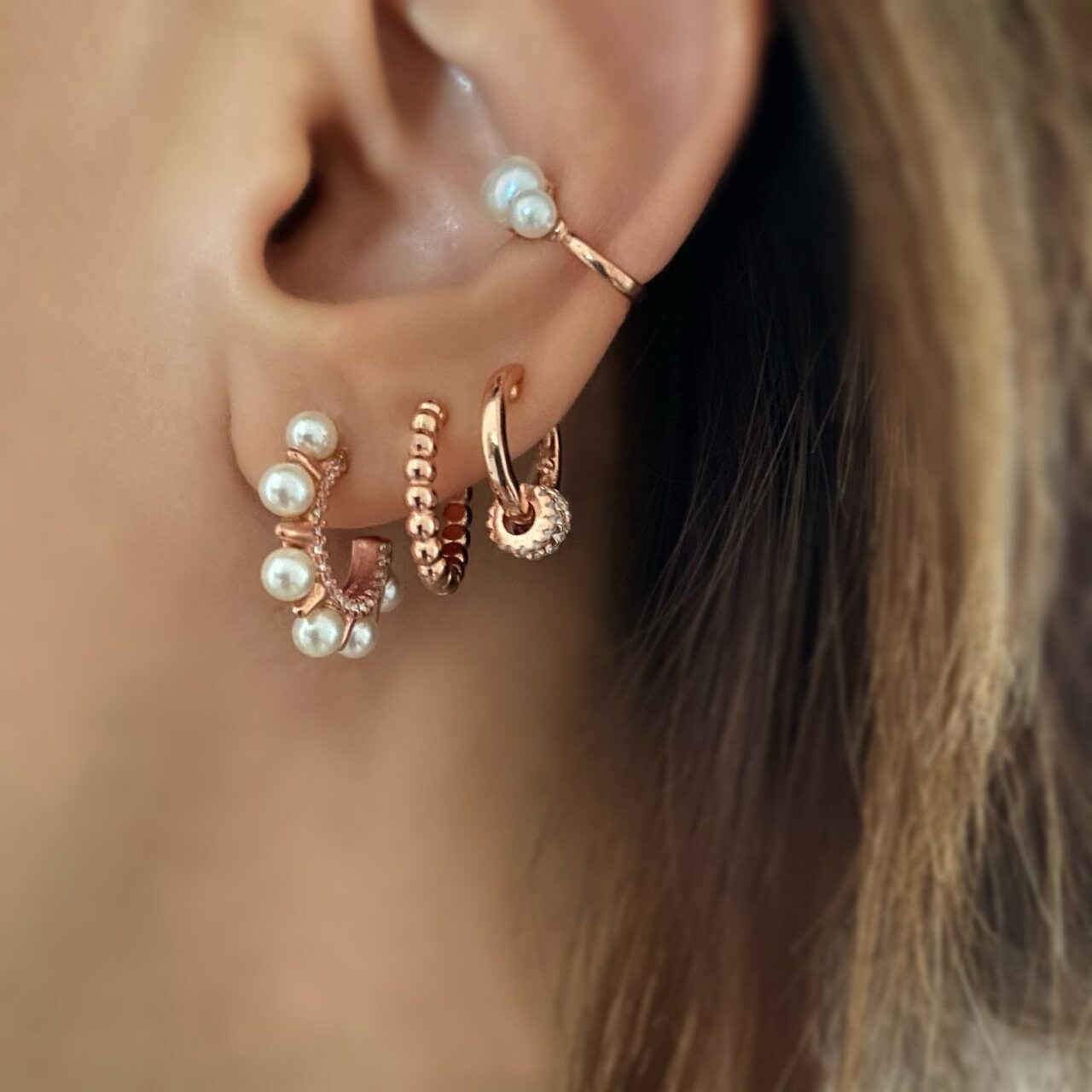 Pearl Hoop Earrings, Large Pearl Earring, White Pearl Hoops, Huggie Pearl Earring, Beaded Pearl Hoops, Pearl Jewelry