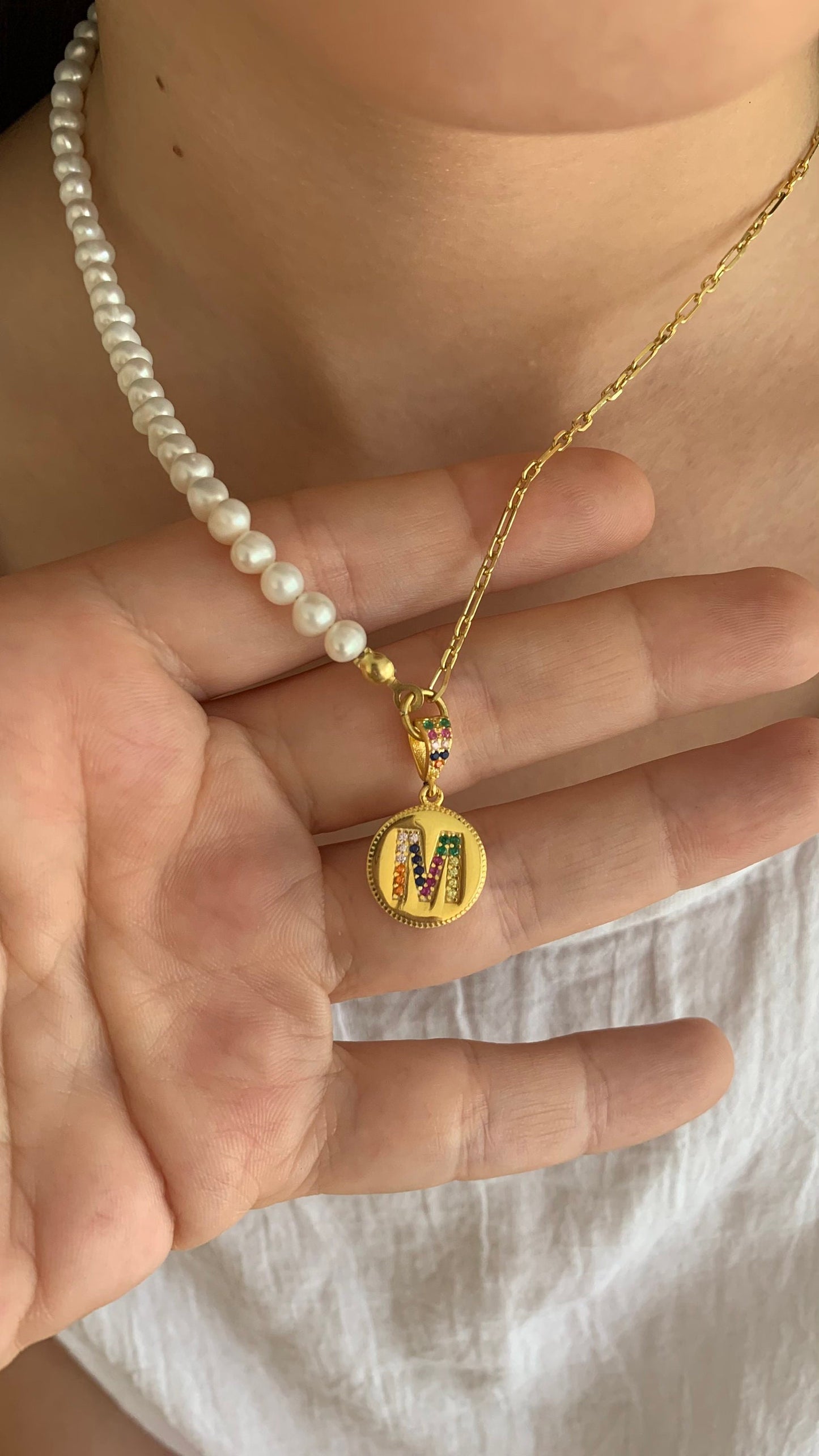 Dainty Pearl Name Necklace, Half Pearl Half Gold Chain, Custom Initial Trendy Pearl necklace, Letter Choker, Natural Freshwater Pearls,