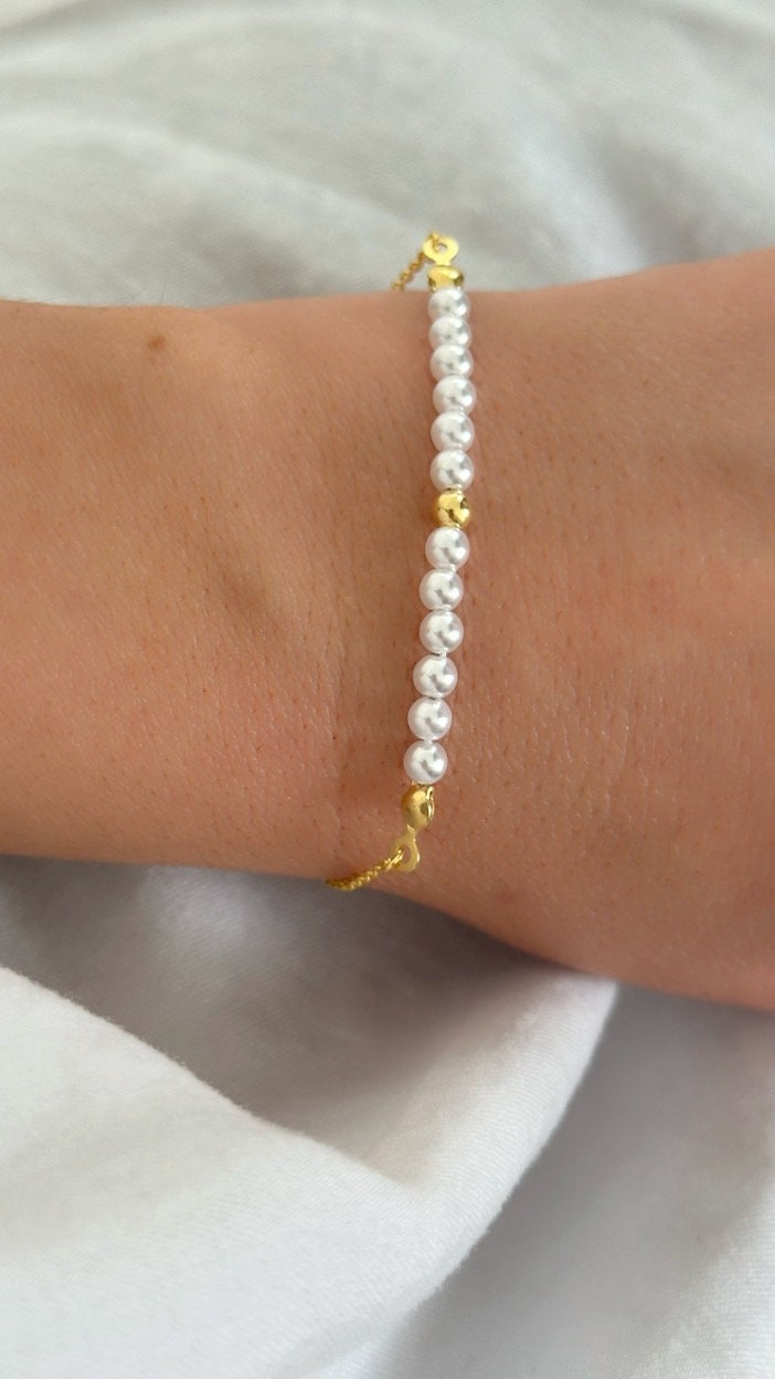 Tiny Pearl Bracelet, Gold Pearl Bracelet,  Bridesmaid Bracelet, Pearl Jewelry, Layering Bracelet, Stacking Bracelet, Minimalist Jewelry, 925